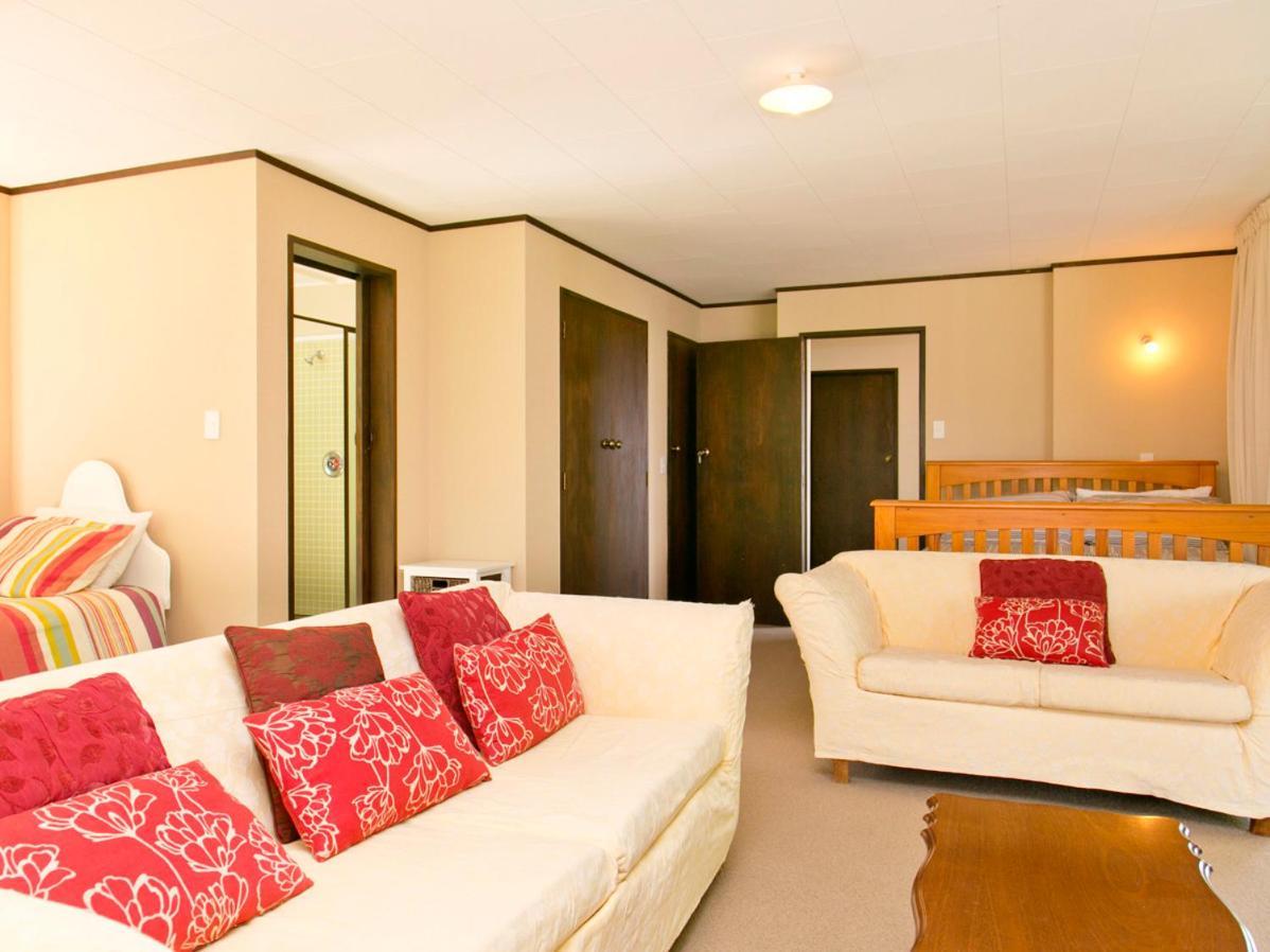 Acacia View At No 3 - Acacia Bay Holiday Home เทาโป ภายนอก รูปภาพ